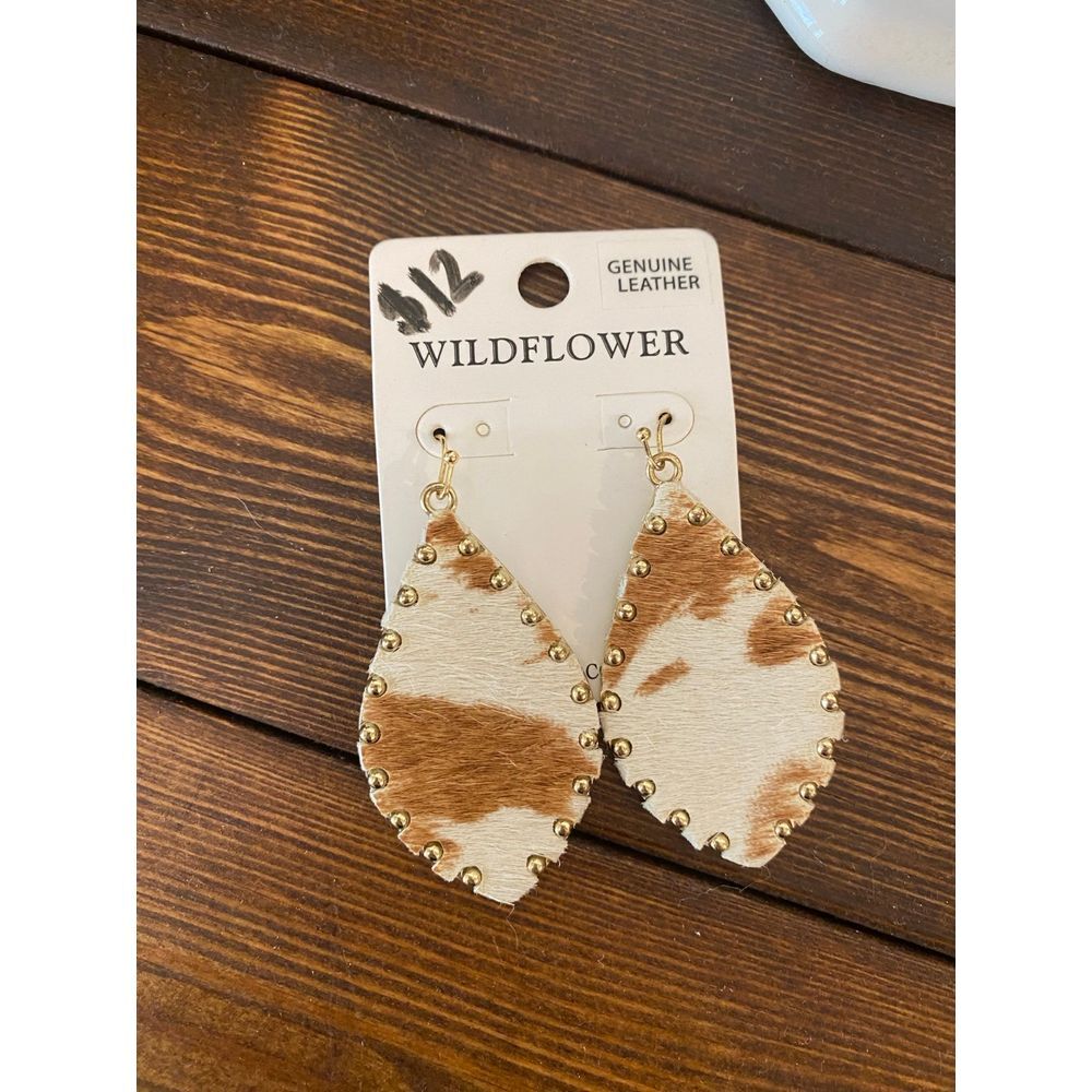 Cowhide and Leather‎ earrings NWT